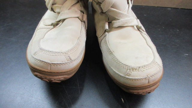 Load image into Gallery viewer, Used Timberland Mukluk Winter Boots - Size 8
