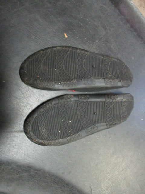 Used M 7-8 Water Shoes