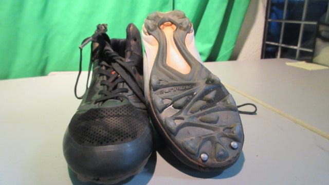 Load image into Gallery viewer, Used Rawlings Curve Mid Youth 2.5 Cleats - Some Worn
