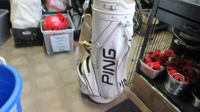 Load image into Gallery viewer, Used Ping Golf Bag
