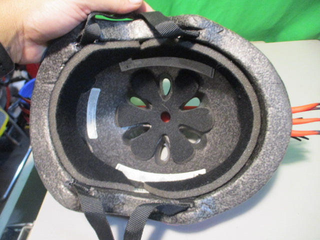 Load image into Gallery viewer, Used Raskullz Bike/Skate Helmet Size Small
