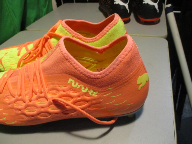 Load image into Gallery viewer, Used Puma Future 5.3 NETFIT Size 12 Soccer Cleats
