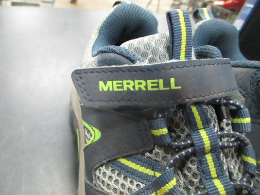 Used Merrell Size 1 Kids Hiking Shoes