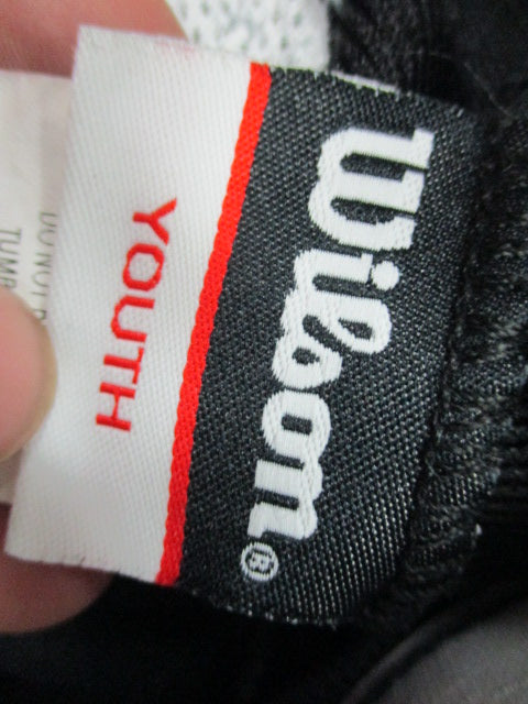 Used Wilson Elastic Bottom Size Youth Medium Baseball Pant