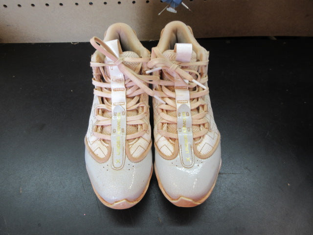 Load image into Gallery viewer, Used Under Armour Baseball Cleats - Size Youth 3
