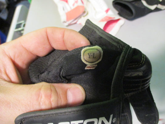Used Easton Youth Large Black Batting Glove RH