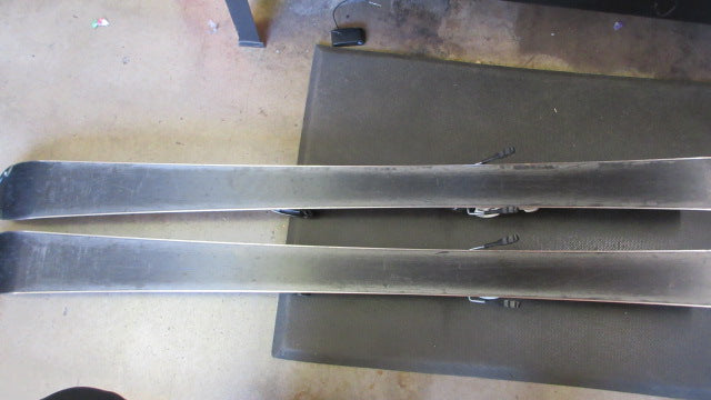 Load image into Gallery viewer, Used Volkl Tip Rocker RTM 120CM Junior Skis
