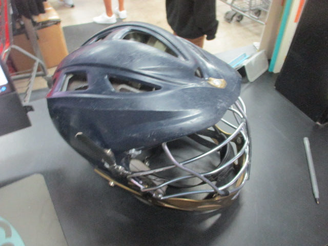 Load image into Gallery viewer, Used Cascade Pro 7C Lacrosse Helmet W/ Chin Strap
