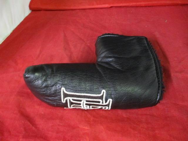 Load image into Gallery viewer, Used Amegolf.net Putter Cover
