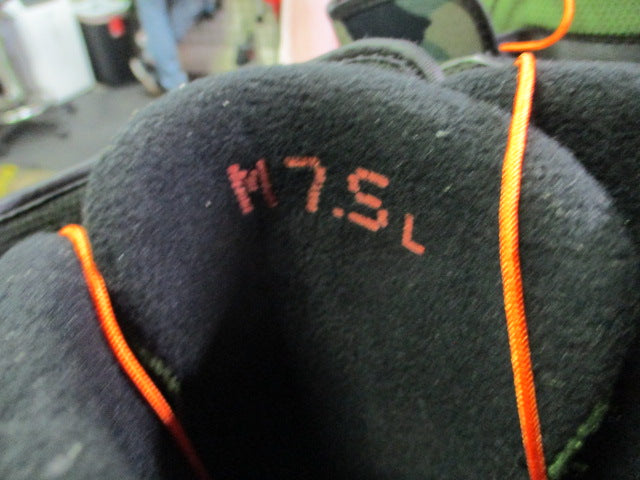 Load image into Gallery viewer, Used ThirtyTwo Lashed Double BOA Snowboard Boots Size 7.5
