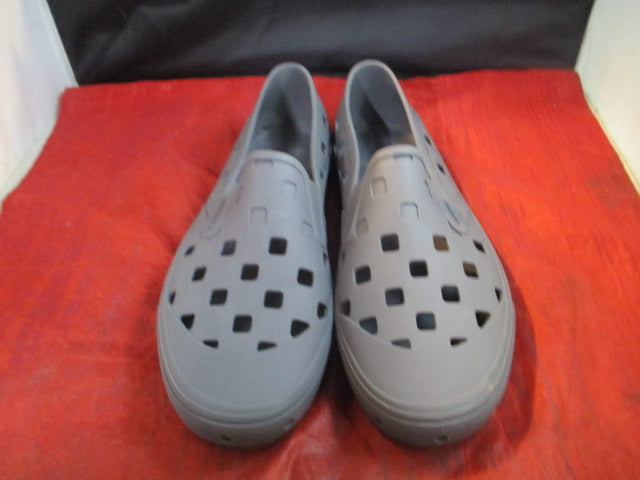 Load image into Gallery viewer, Used Vans Trek Slip-On Shoes Adult Size 10
