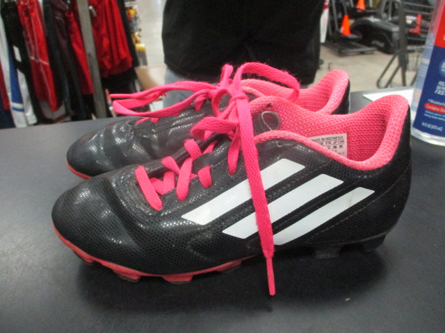 Load image into Gallery viewer, Used Adidas Soccer Cleats Size 1.5

