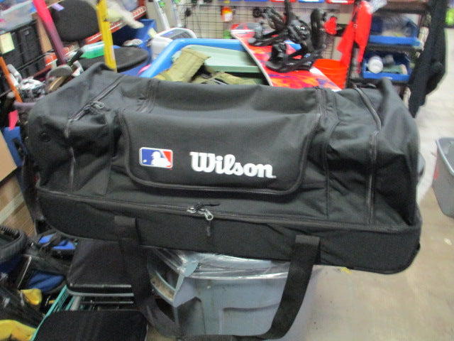 Load image into Gallery viewer, New Wilson V2 Umpire Bag
