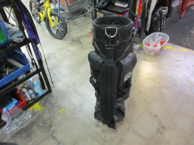 Load image into Gallery viewer, Used Belding Sports Black Leather Golf Bag
