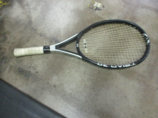 Load image into Gallery viewer, Used Wilson Triad 3.0 27.5&quot; Tennis Racquet
