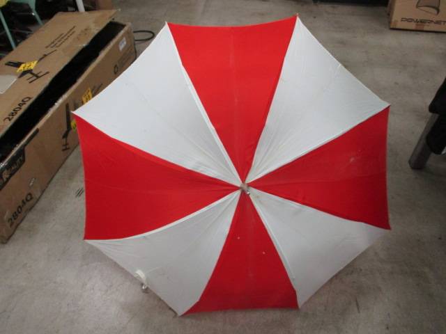 Load image into Gallery viewer, Used Red/White Golf Umbrella
