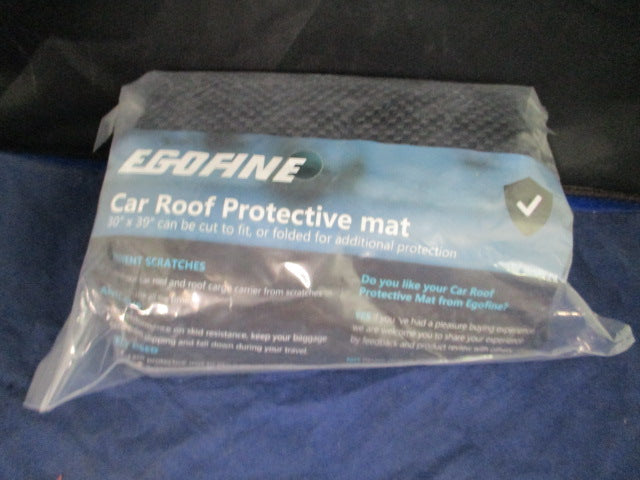 Load image into Gallery viewer, Ego Fine Car Roof Protective Mat 30&quot; x 39&quot;
