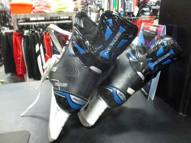 Load image into Gallery viewer, Used Bauer Nexus 2700 Hockey Skates Size 3.5 EE
