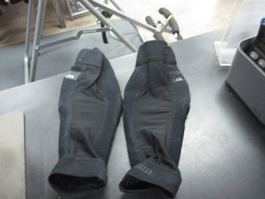 Used Ion E-Sleeve Elbow Sleeve Size Medium