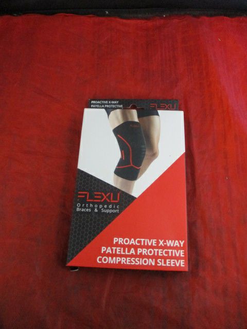 Load image into Gallery viewer, FlexU Proactive X-Way Patella Protective Compression Sleeve Adult Size XL
