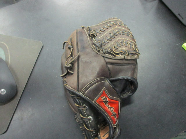 Load image into Gallery viewer, Vintage Macgregor Hank Aaron Leather Baseball Glove
