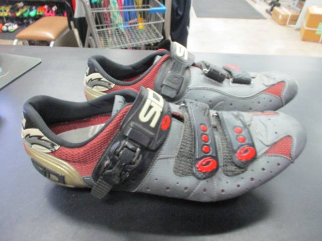 Load image into Gallery viewer, Used Sidi Cycling Shoes
