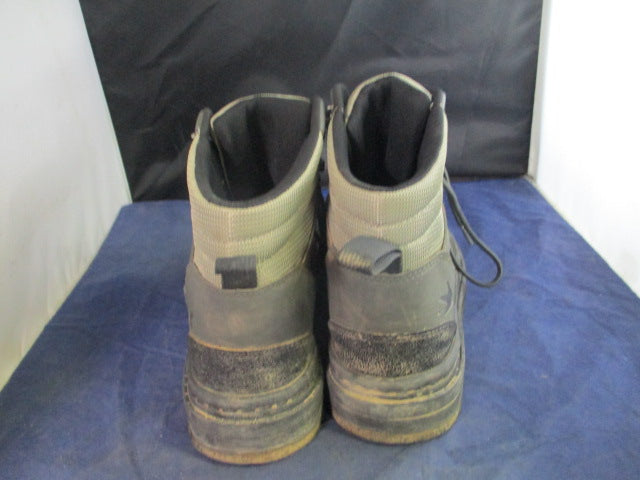 Load image into Gallery viewer, Used Frogg Toggs Hellbender Felt Wading Boots Adult Size 9
