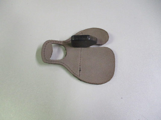 Used Right Hand Leather Finger Tab