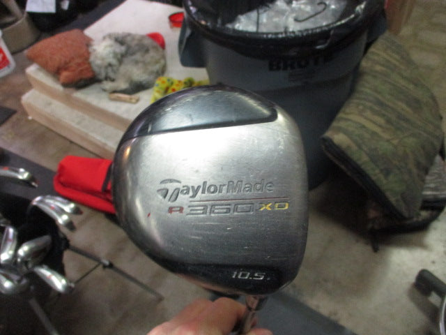 Load image into Gallery viewer, Used Taylormade R360XD Right Hand Driver 10.5
