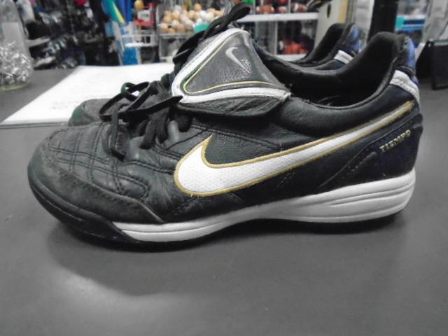 Load image into Gallery viewer, Used Nike Tiempo Soccer Turf Shoes Sz 4.5
