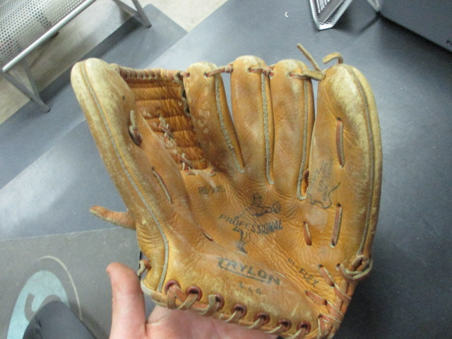 Load image into Gallery viewer, Vintage Trylon Professional Leather Baseball Glove
