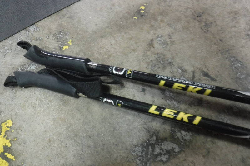 Load image into Gallery viewer, Used Leki Back Country 60&quot; Ski Poles

