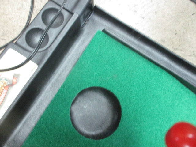 Load image into Gallery viewer, Used The Ultimate Putting System (Small Crack Right Side of Base)
