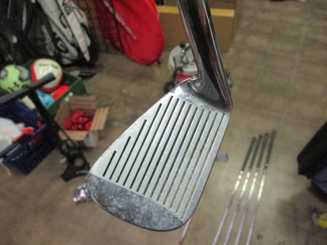 Load image into Gallery viewer, Used Ben Hogan Apex 4-Equilizer wedge (missing 5 iron)
