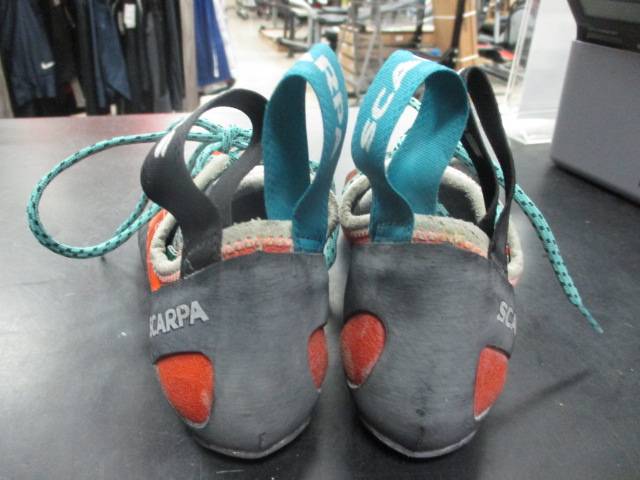 Load image into Gallery viewer, Used Scarpa Helix Women&#39;s Climbing Shoes Size 4.5 / 36
