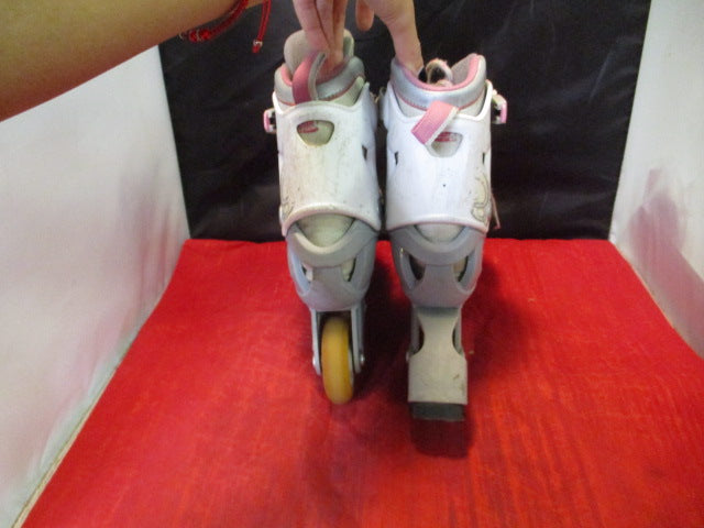 Load image into Gallery viewer, Used Bladerunner Twist In line Skates Adjustable Child size 1-4
