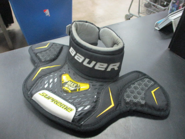 Load image into Gallery viewer, Used Bauer Supreme Goalie Neck Guard Size S/M
