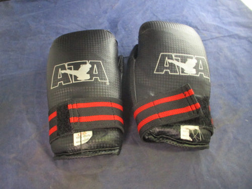Used ATA MMA Gloves Size Child Small