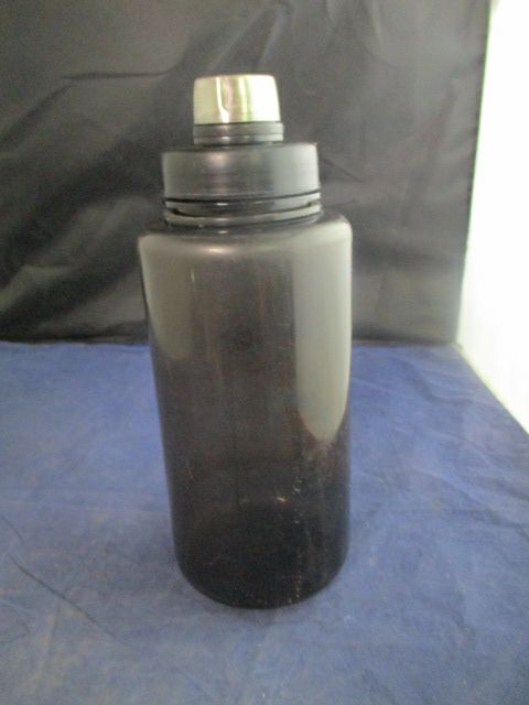 Used Ozark Trail 1000ml Water Bottle