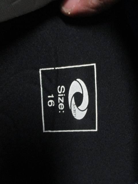 Used Realm Size 16 Shorty Wetsuit