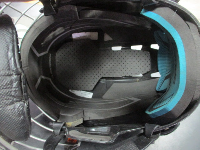 Load image into Gallery viewer, Used Bauer Prodigy Youth Hockey Helmet 6- 6 5/8
