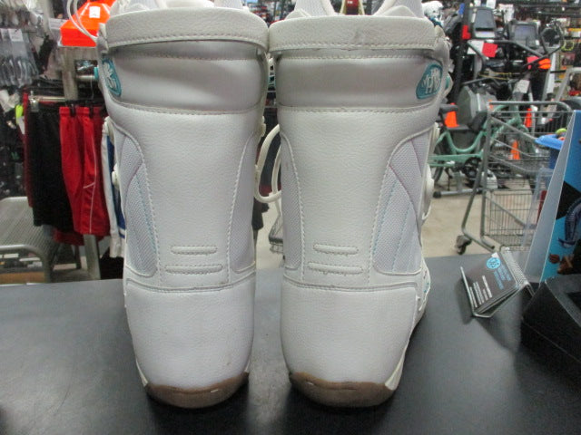 Load image into Gallery viewer, Used Morrow Womens Snowboard Boots Size 10
