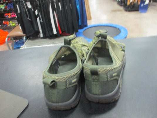 Used Chaco Hiking Sandals Size 4