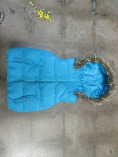 Load image into Gallery viewer, Used Justice Snow Vest w/ Hood Size 10
