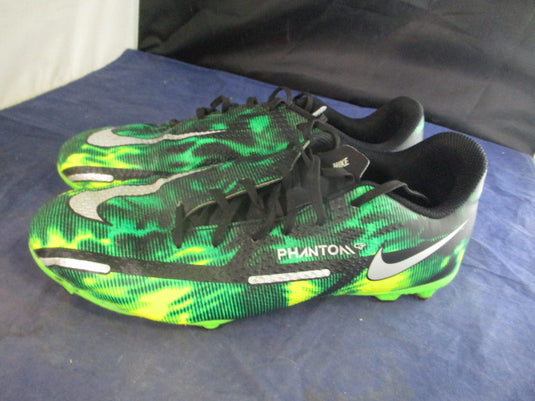 Used Nike Phantom GT Soccer Cleats Size 6Y