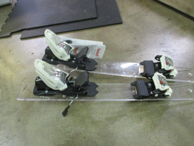 Load image into Gallery viewer, Marker Free 10 Ski Bindings
