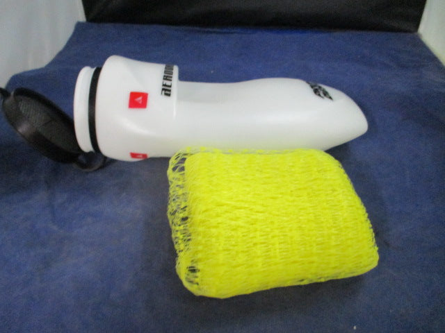 Load image into Gallery viewer, Used Profile Desing Aerodrink Water Bottle (missing straw)

