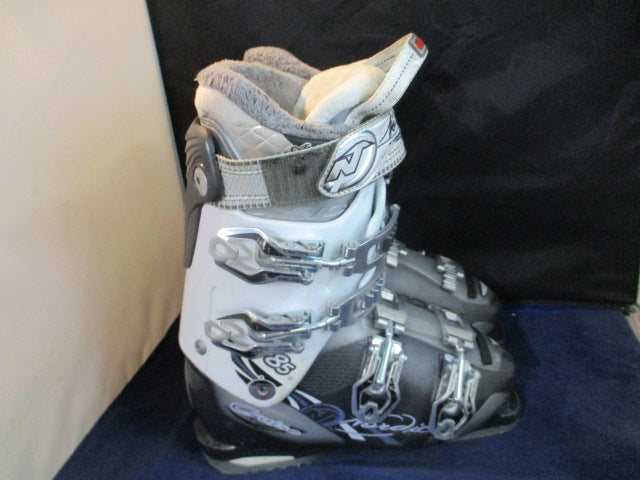 Load image into Gallery viewer, Used Nordica 85 NFS Cruise Ski Boots Size 23.5
