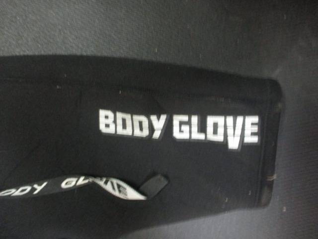 Load image into Gallery viewer, Used Body Glove Pro 3 Junior Shorty Wetsuit Size 10 2/1mm
