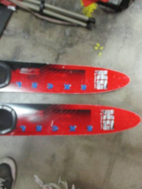 Load image into Gallery viewer, Used HO Extreme 67&quot; Water Skis 1 Set
